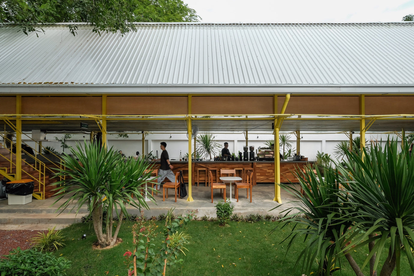 [Behind the Beans - The Series #8] +84 Coffee Roasters và hành trình đi tìm lại phẩm giá cho hạt cà phê Việt