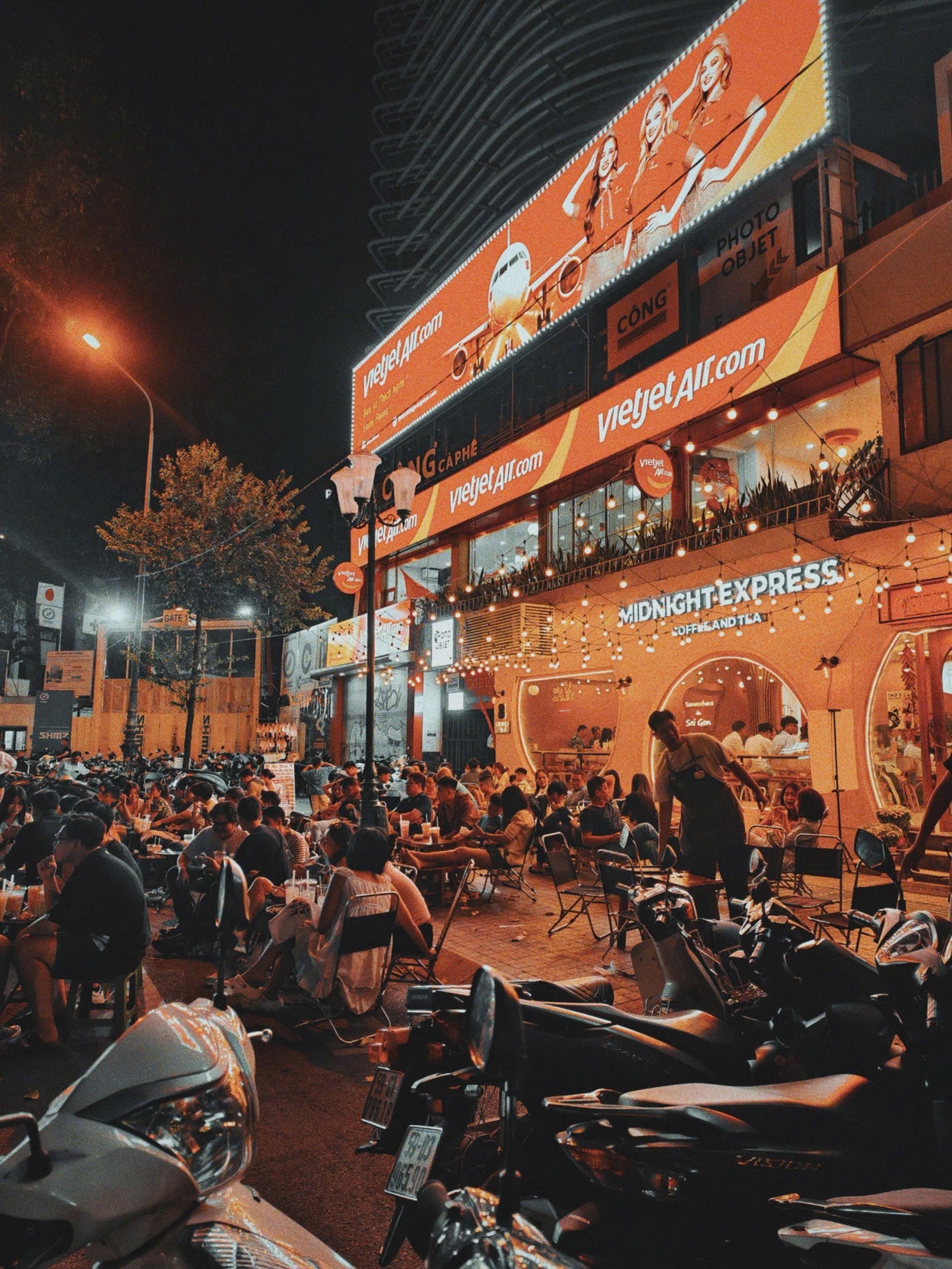 [Behind the Beans - The Series #13] Midnight Express: Một “ga dừng chân” nhỏ trong chuyến tàu náo nhiệt mang tên Sài Gòn